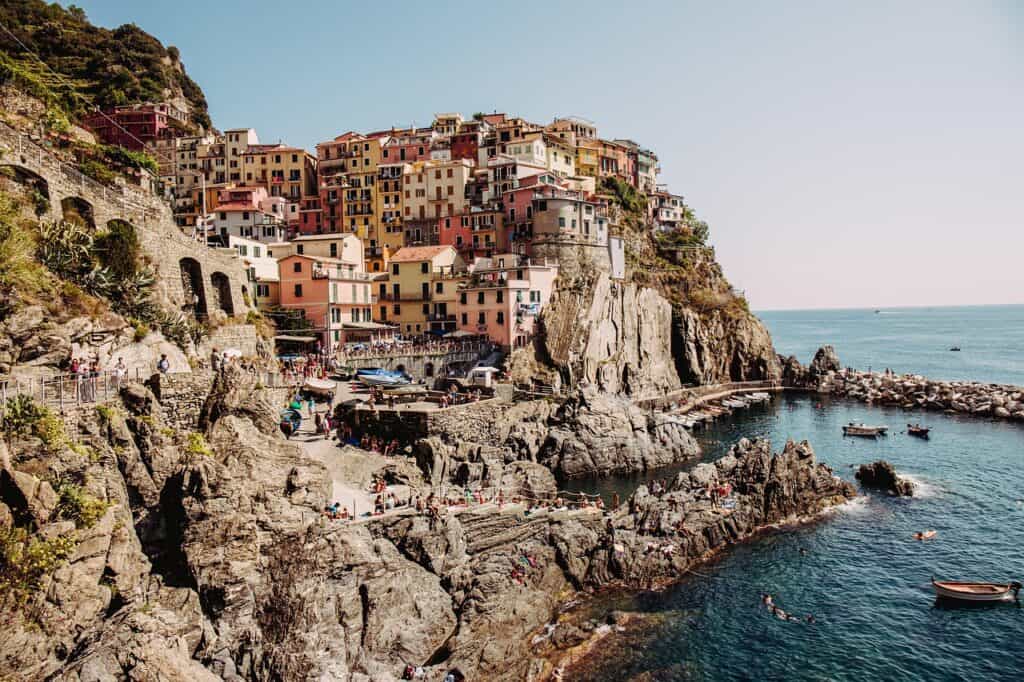 travelwithzhuk-manarola-4840080_1280