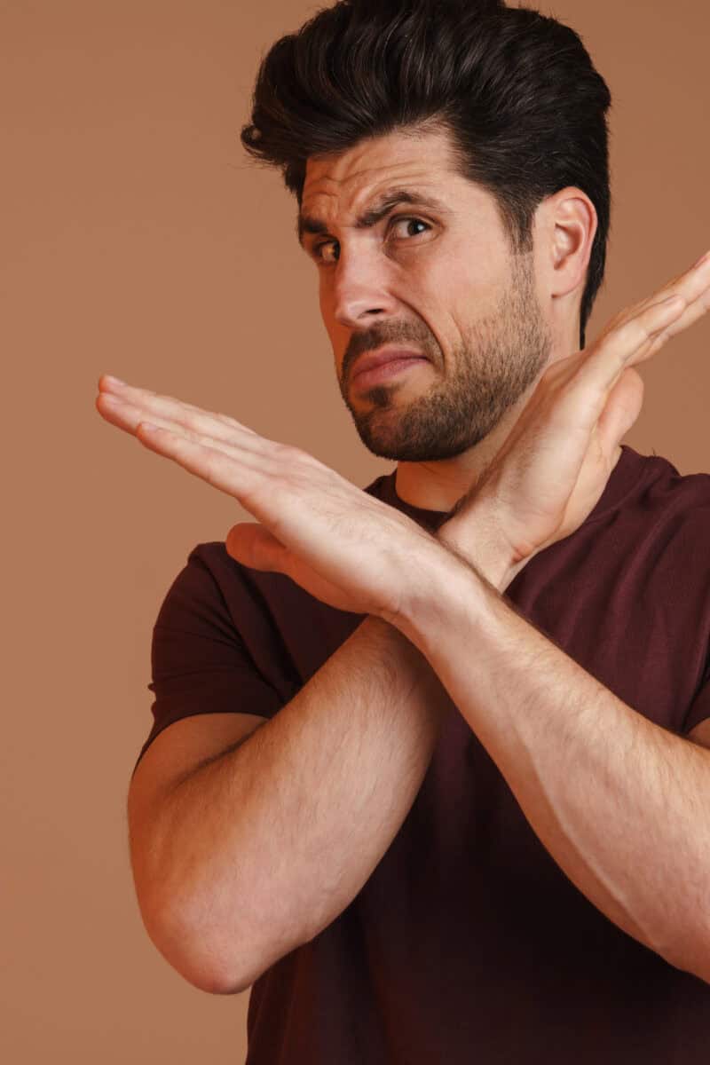 If you're an American traveling abroad, please don't say these 7 phrases