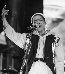 "The Miseducation of Lauryn Hill" (Lauryn Hill, 1998)