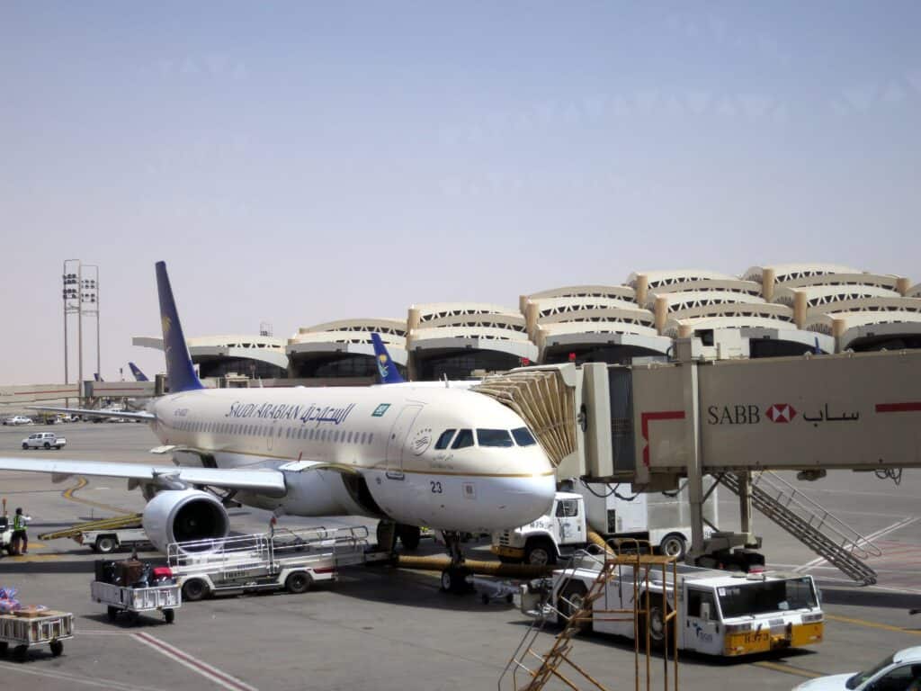 Riyadh airport connection delays