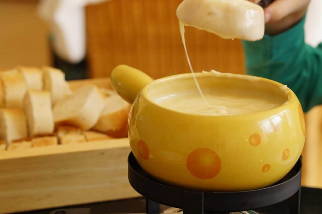 efraimstochter-fondue-708186_1280