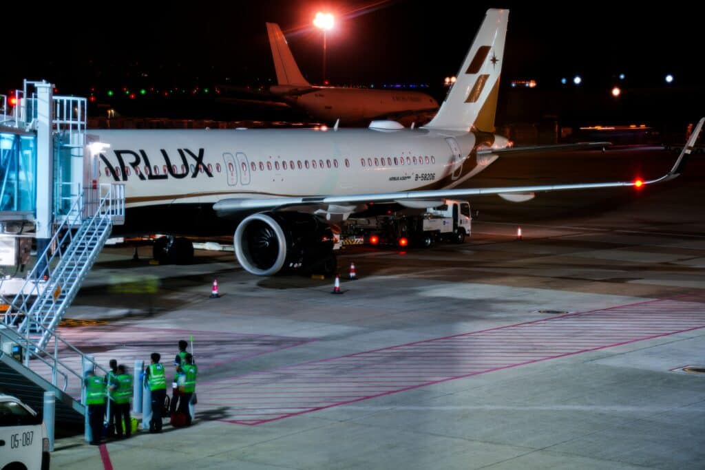 airplane refueling airport truck