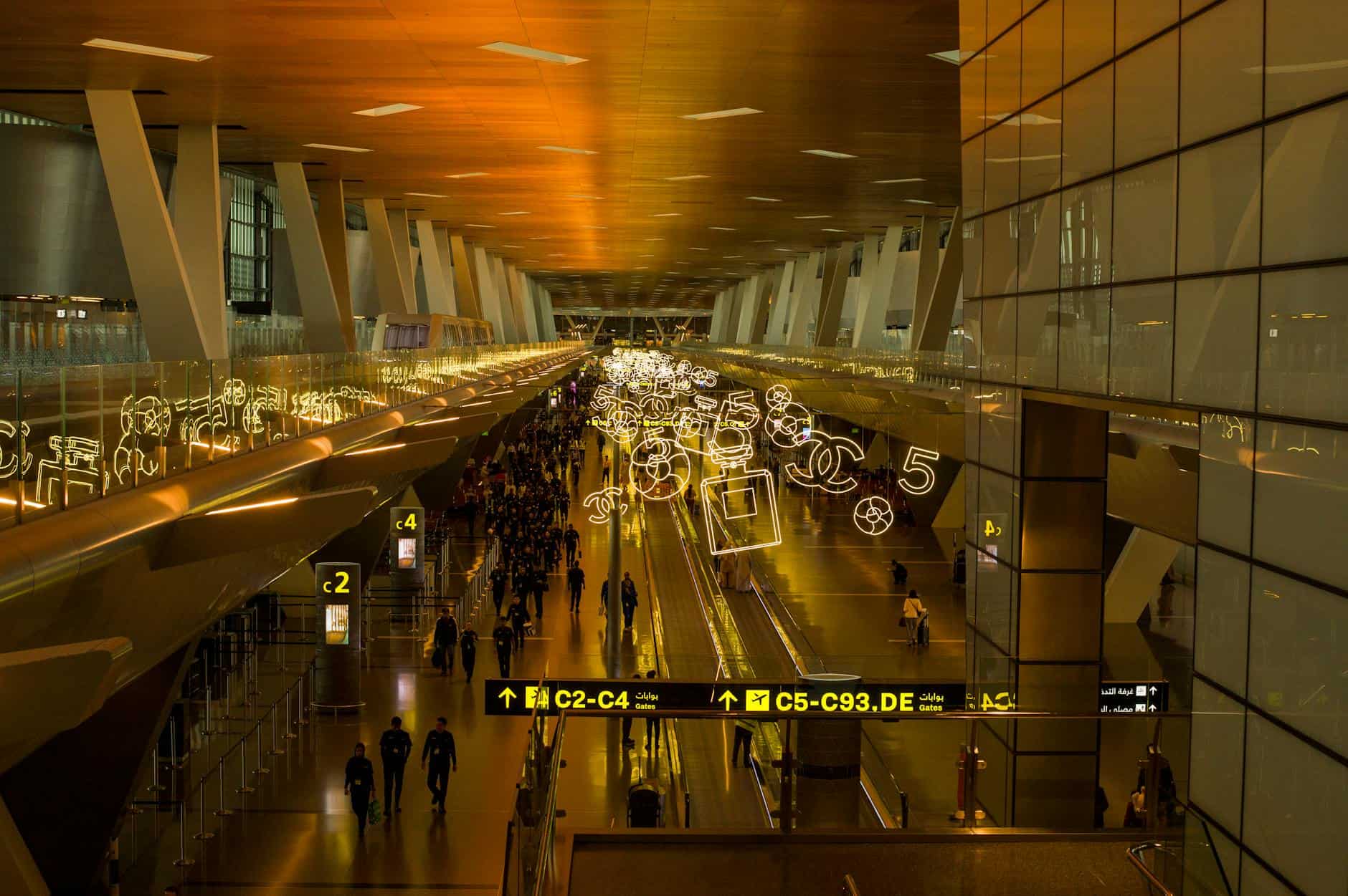 airport terminal crowd busy