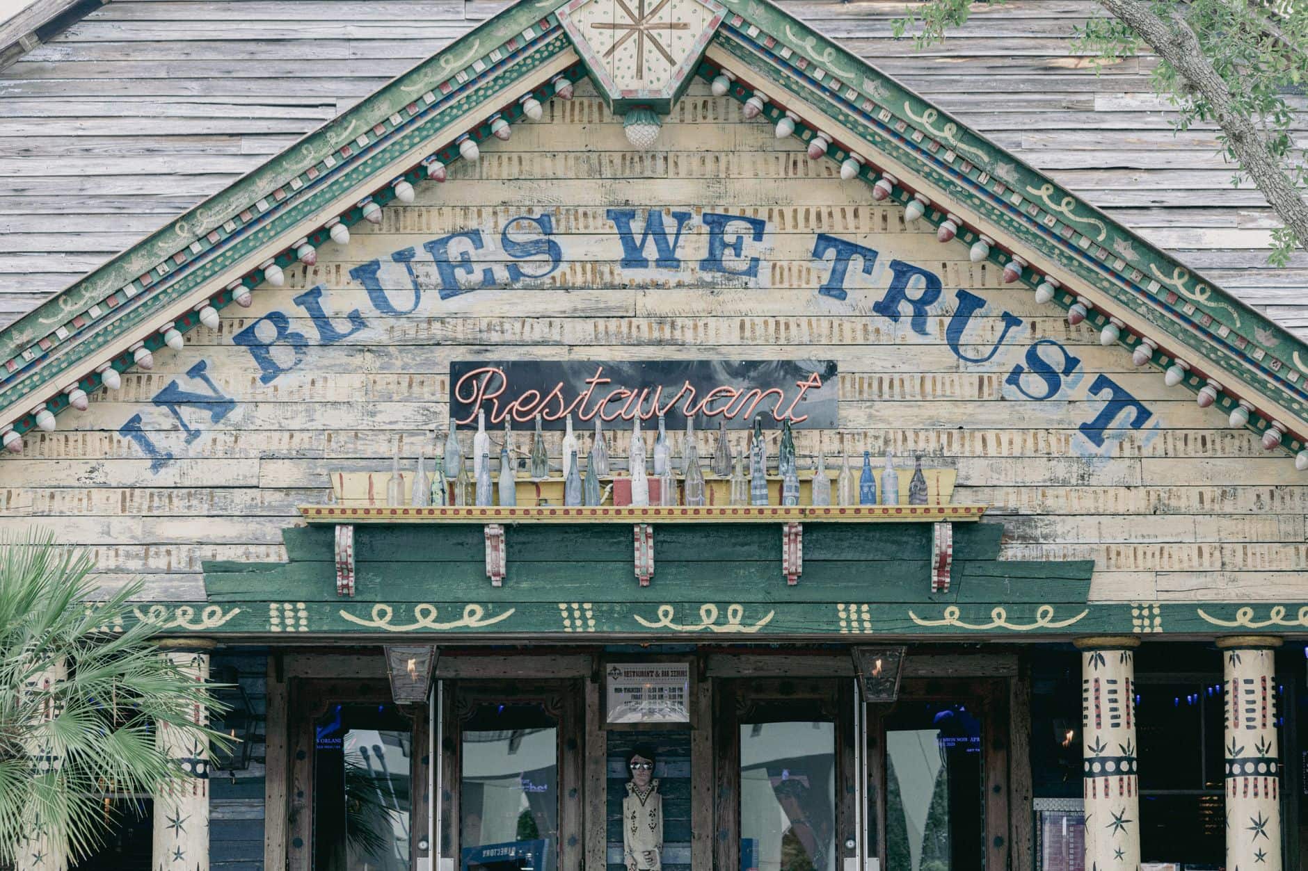 southern roadside attraction