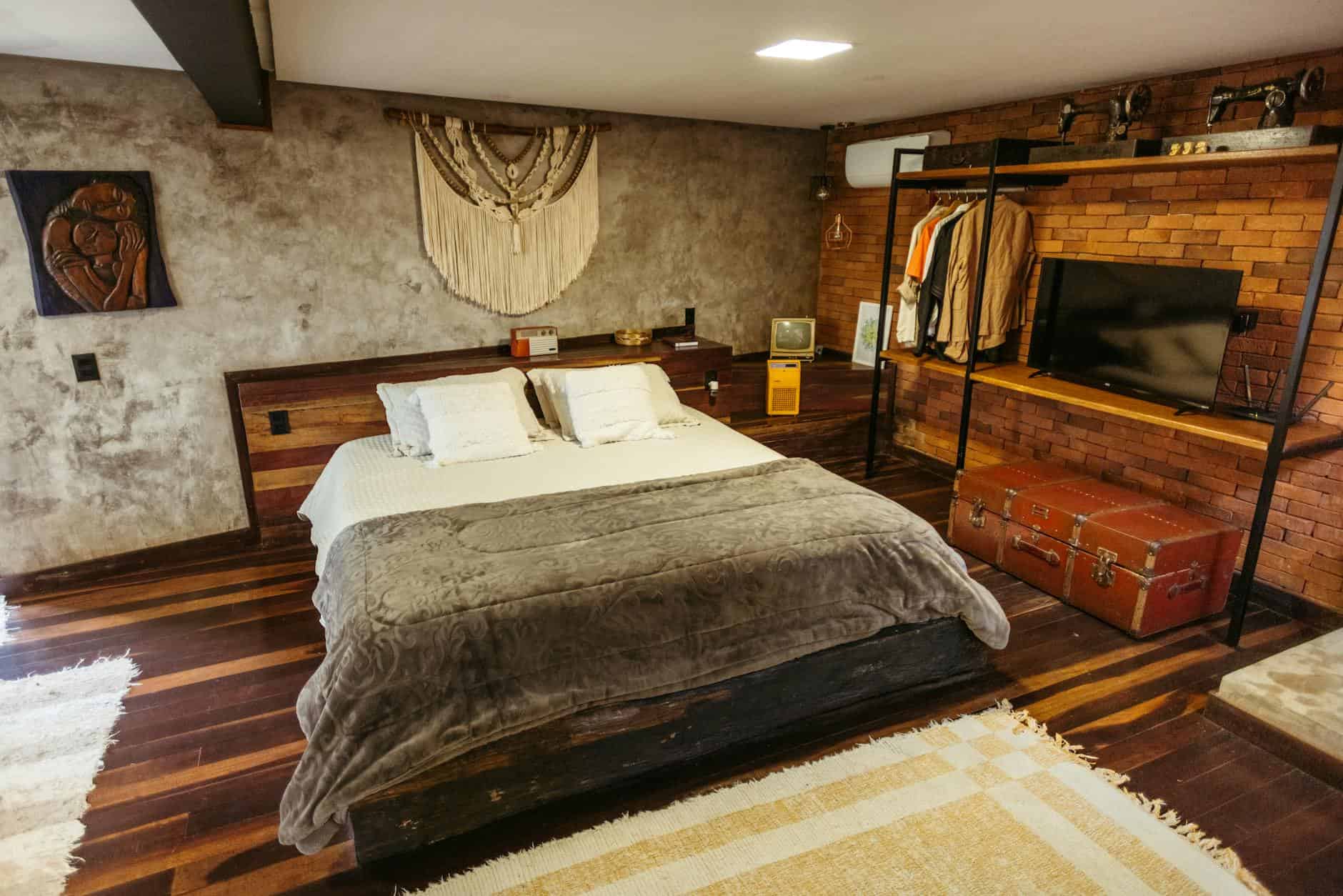 airbnb apartment travel stay