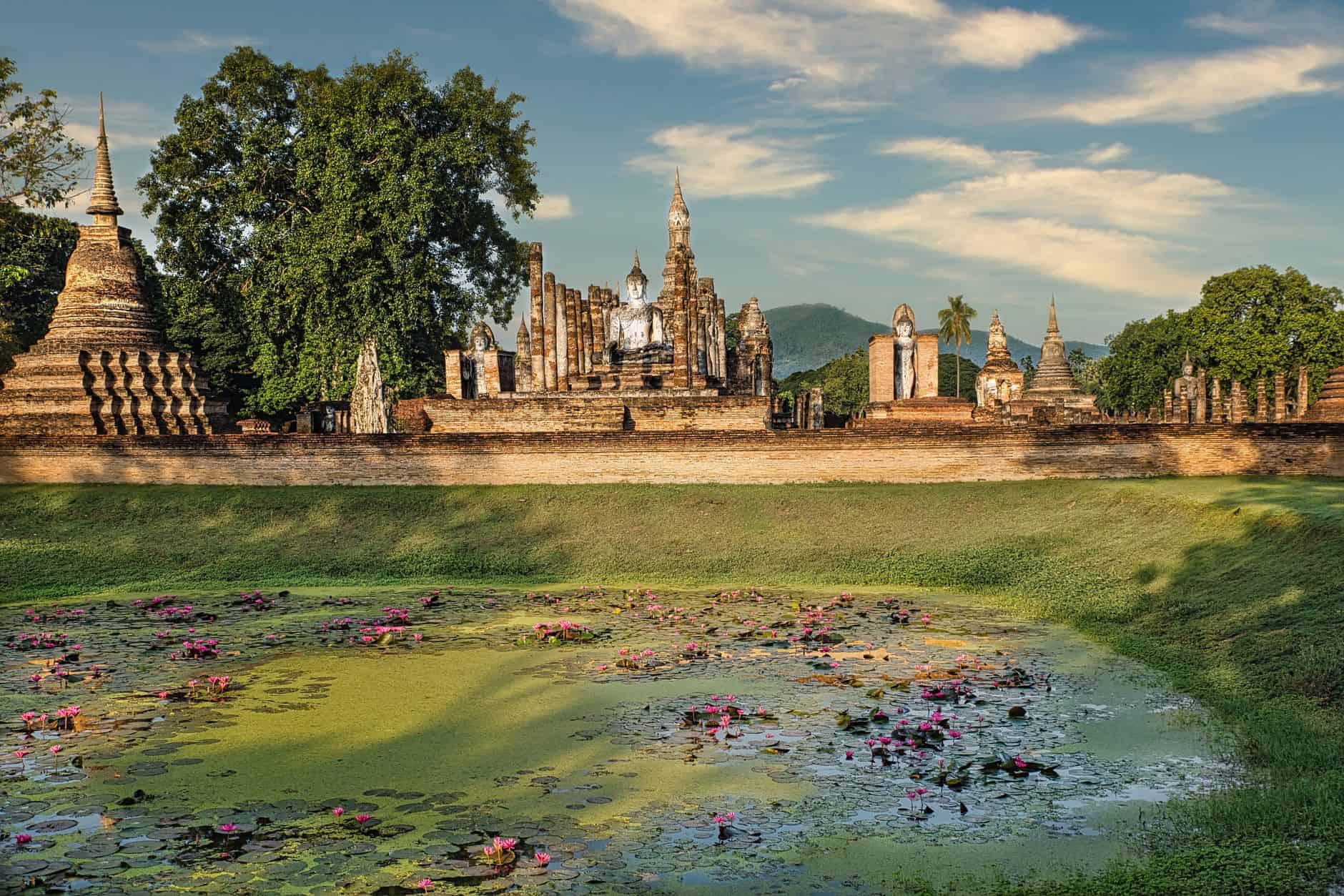 Thailand temple uncrowded travel