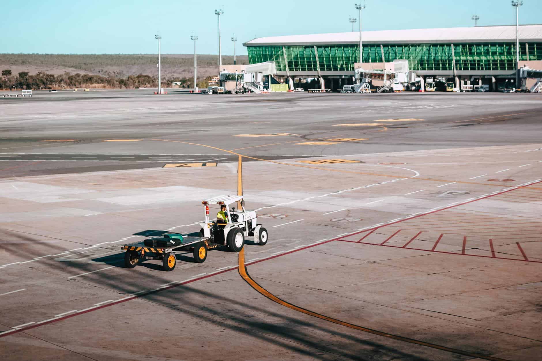 airport baggage handling