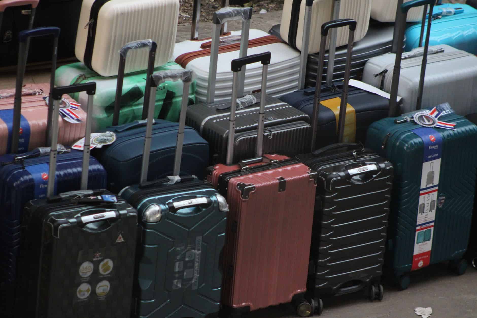 carry on suitcase spinner
