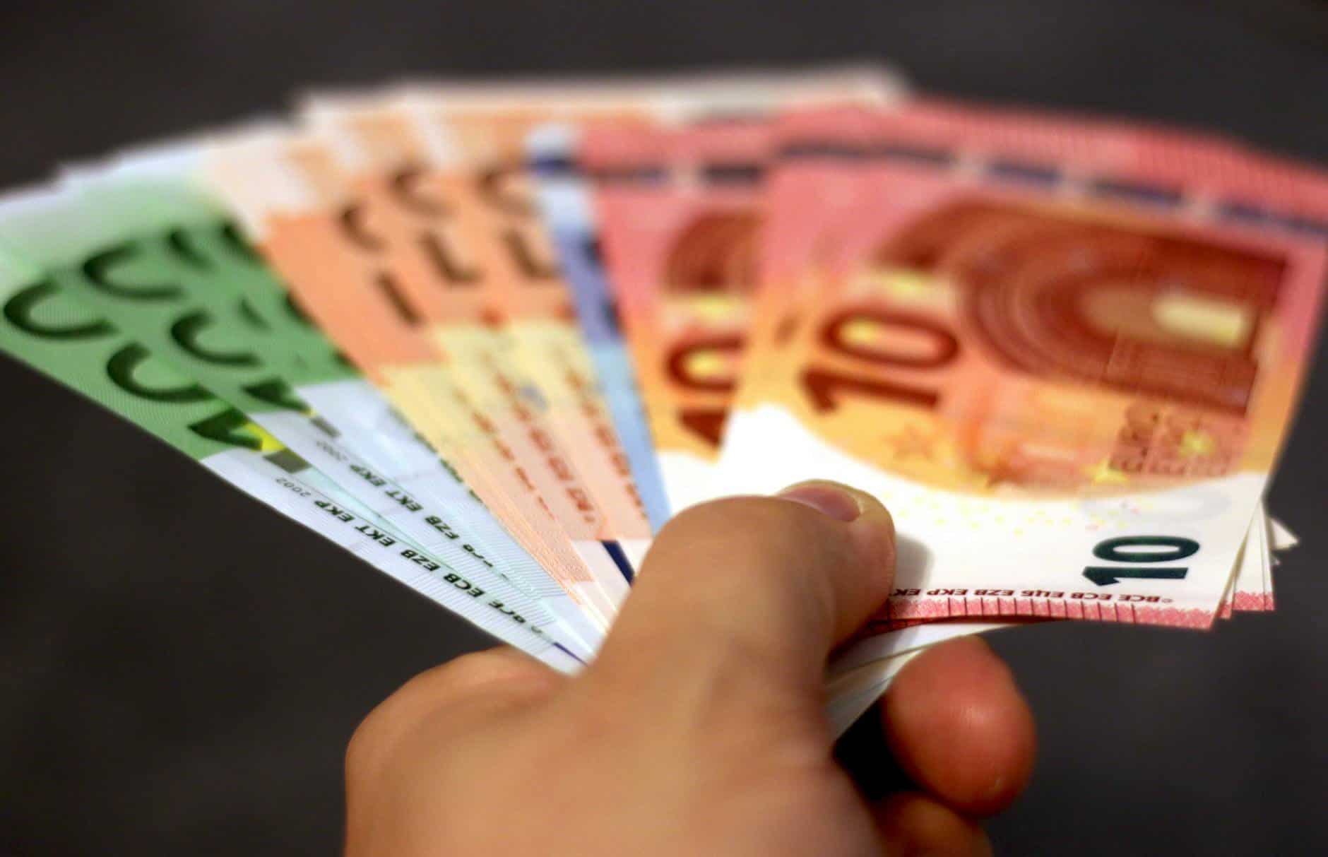europe travel budget money