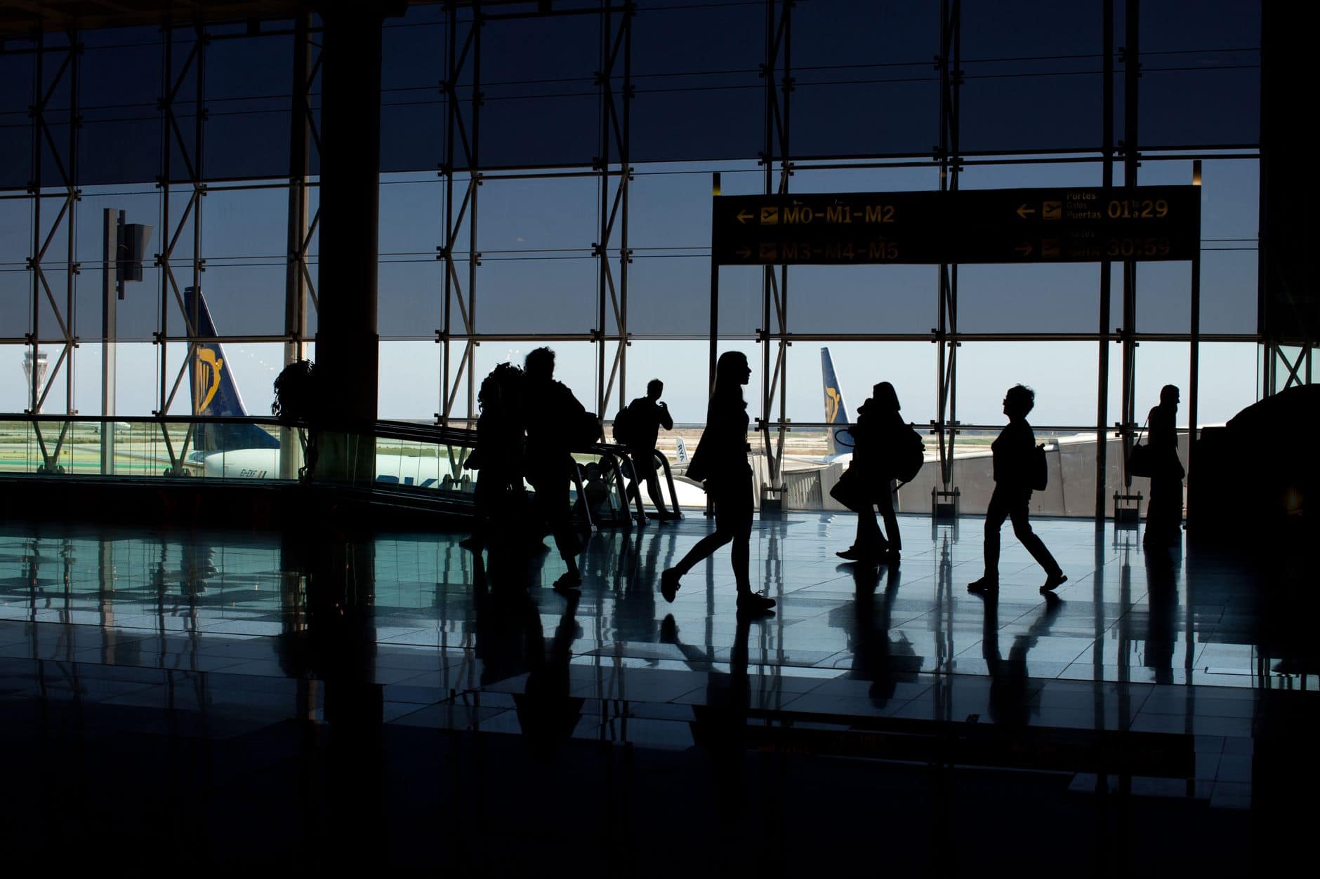 carry on luggage airport