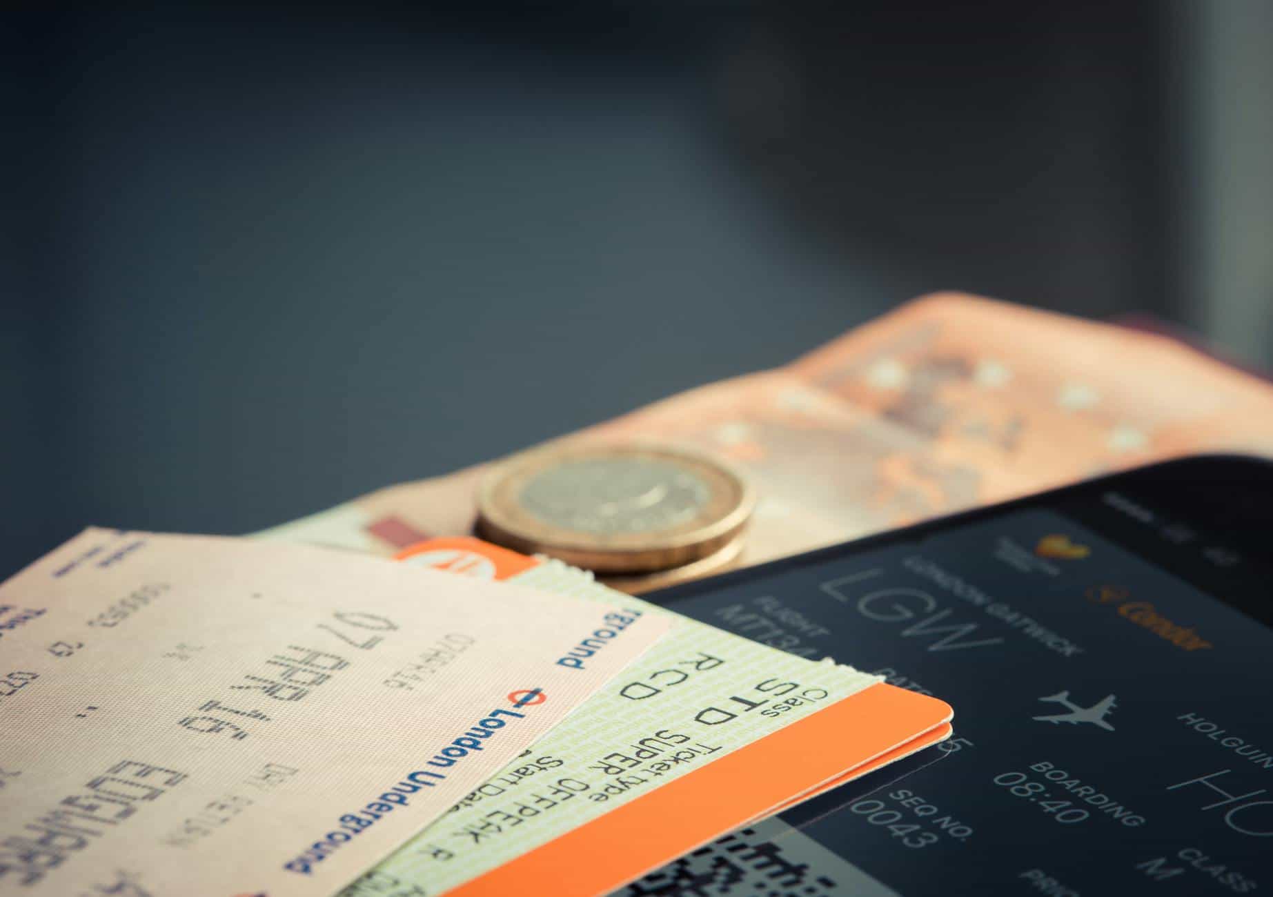 airline ticket price fees