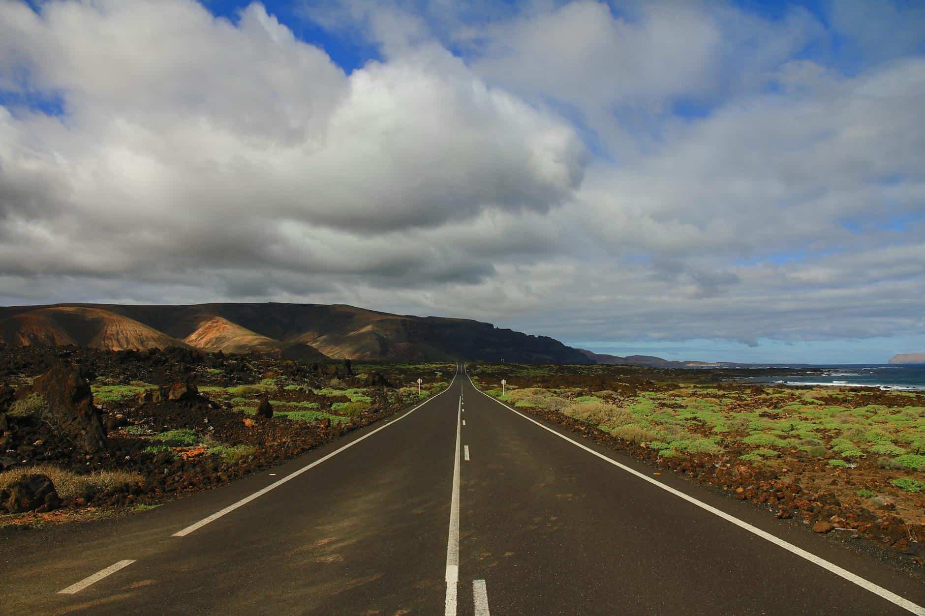 empty scenic landscape travel