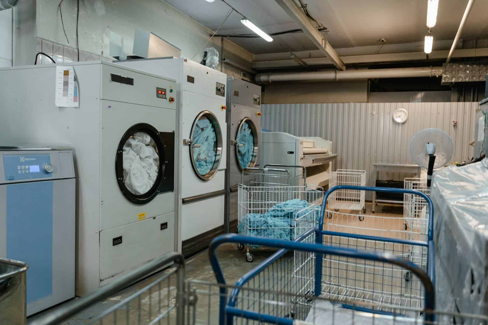 hotel ice machine