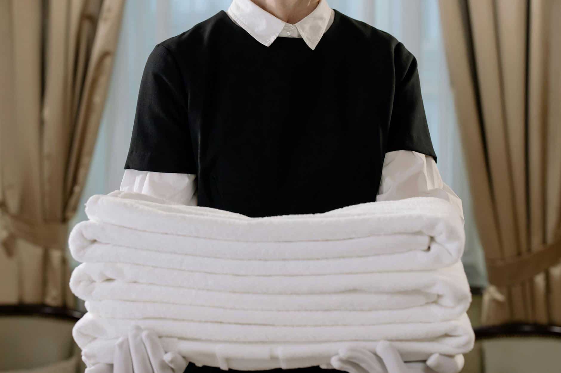 hotel housekeeping cart