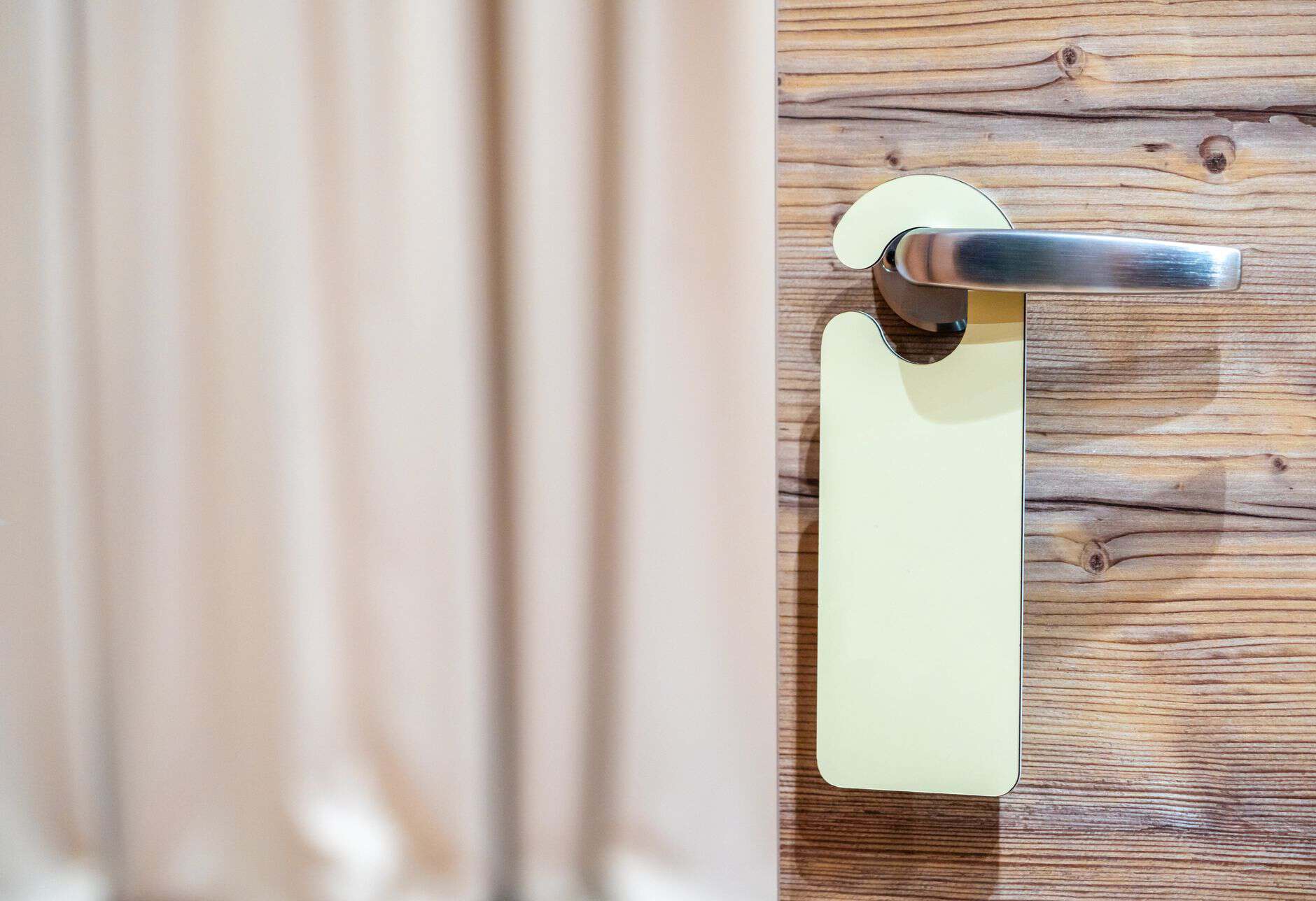 motel room amenities comparison