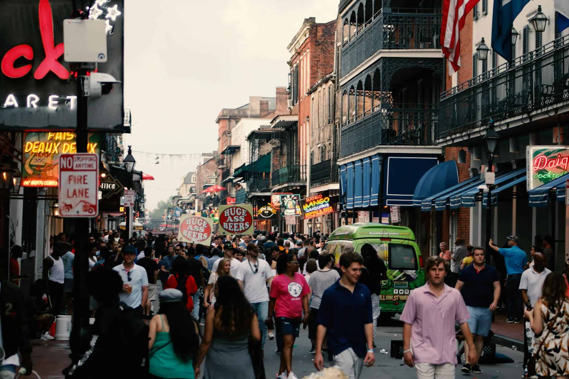 New Orleans bourbon street crowds
