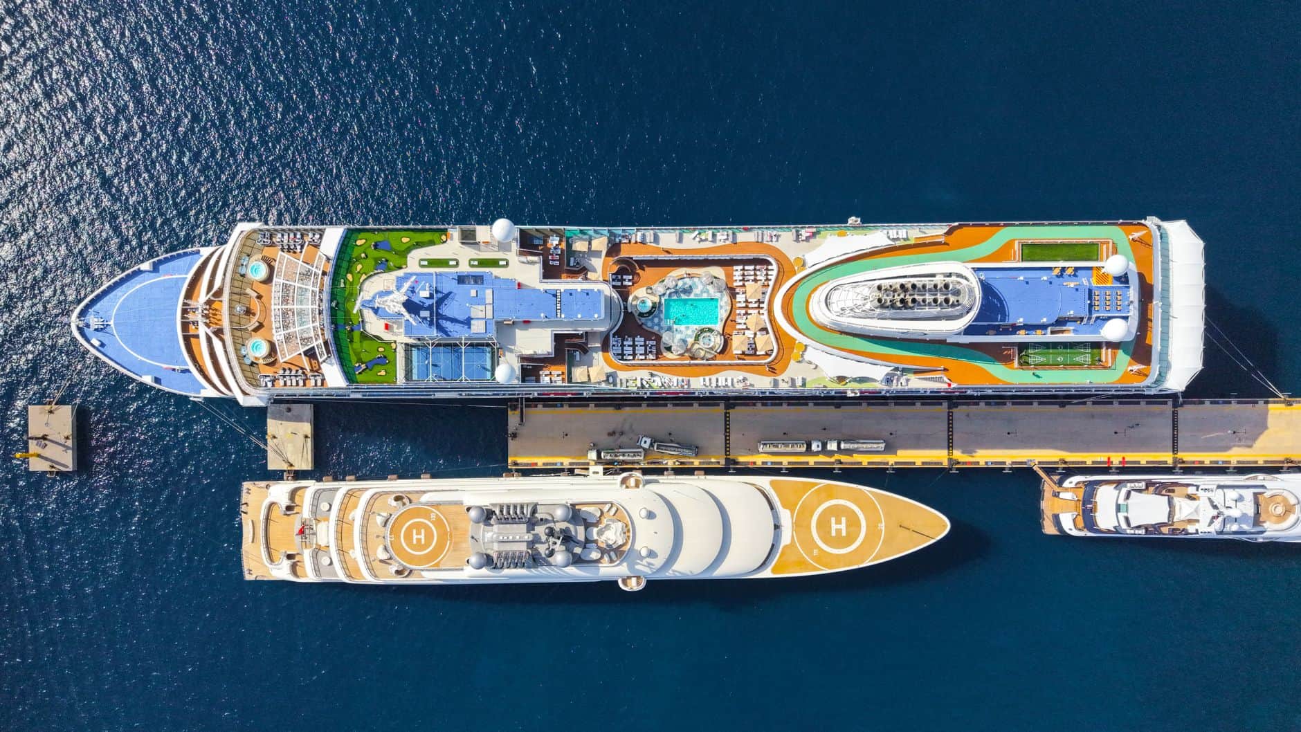 cruise ship port