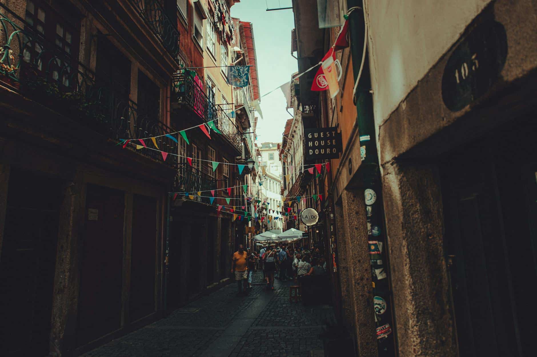 Portugal housing prices crowded