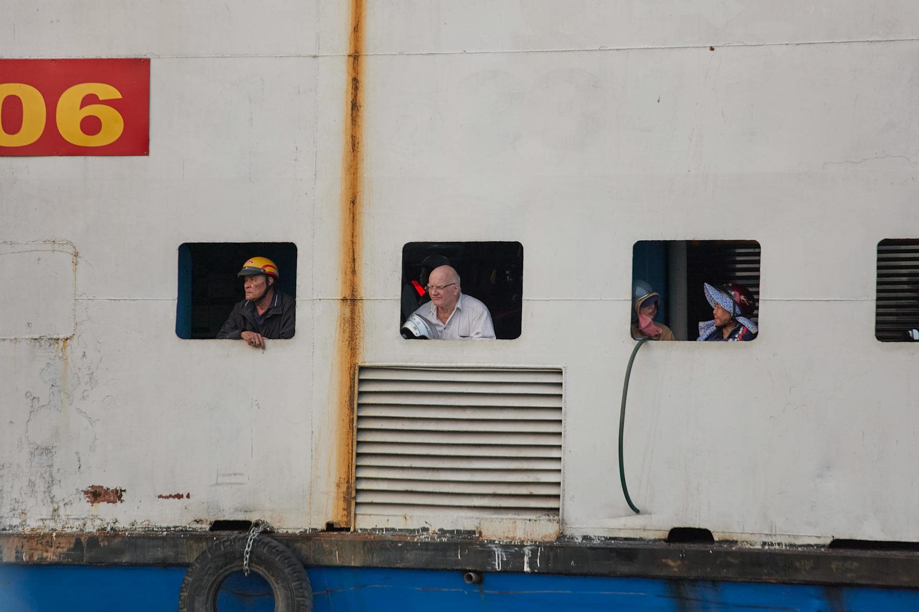 cruise ship passenger crew interaction