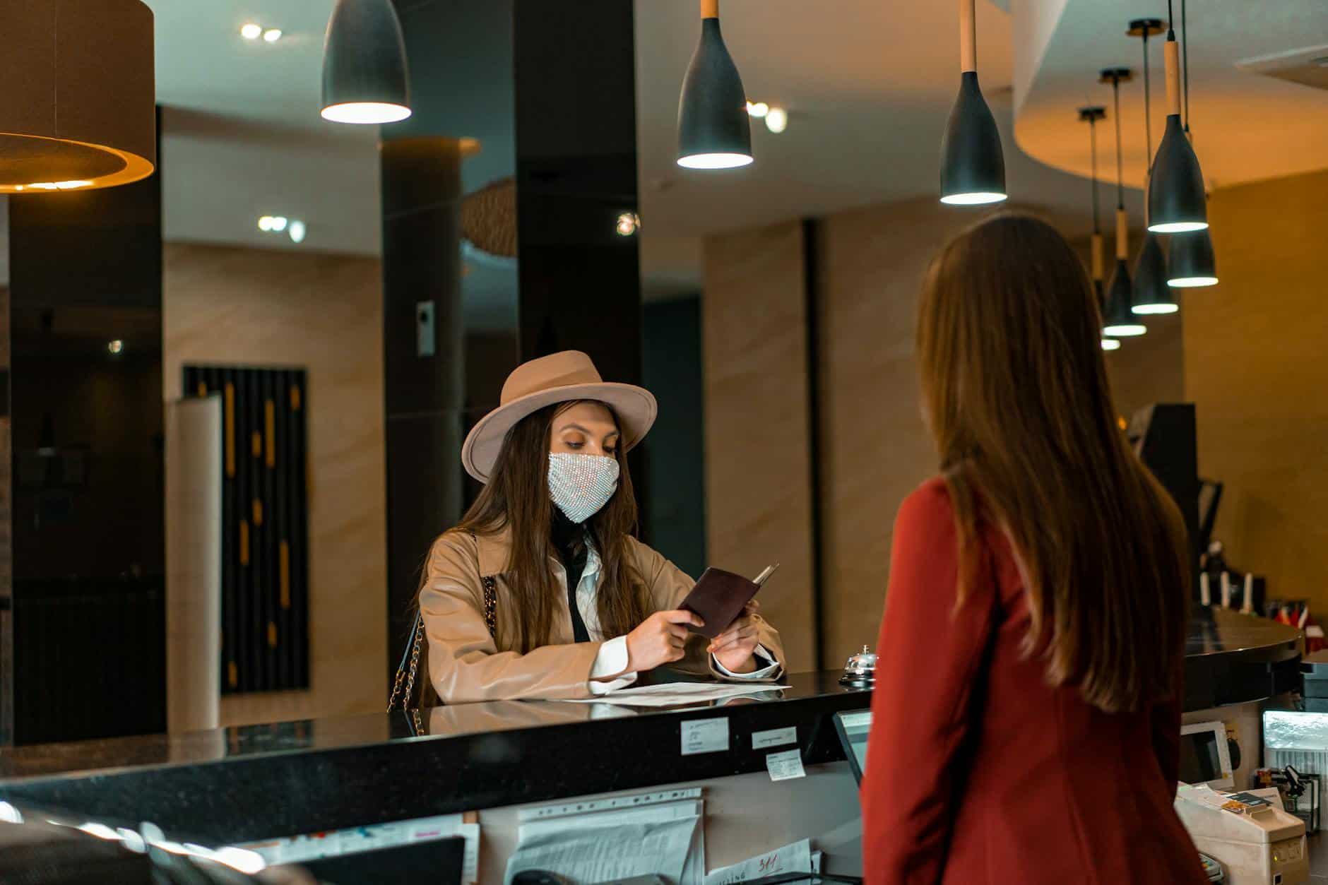 hotel service complaint tourist