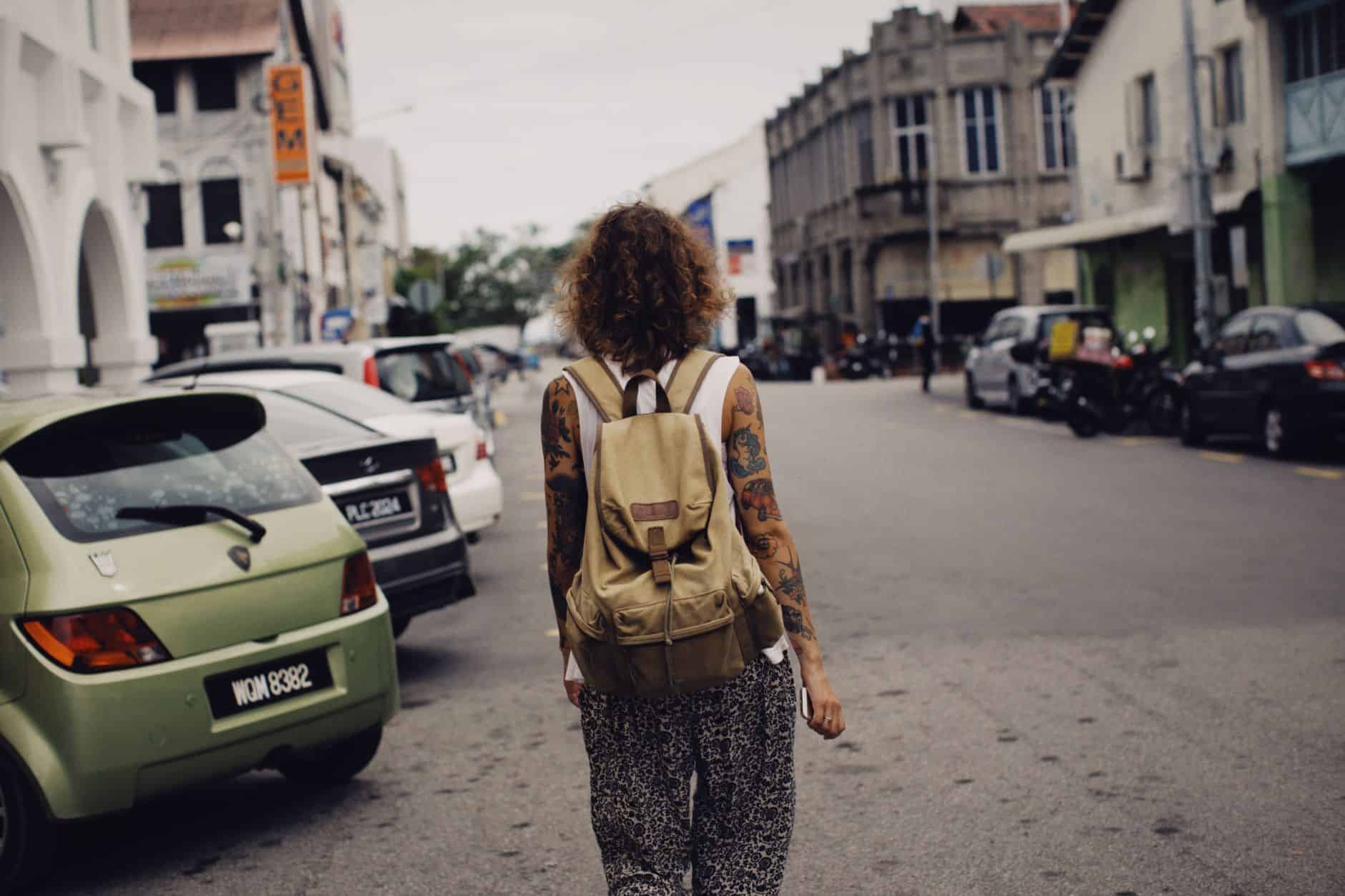 solo travel person independent