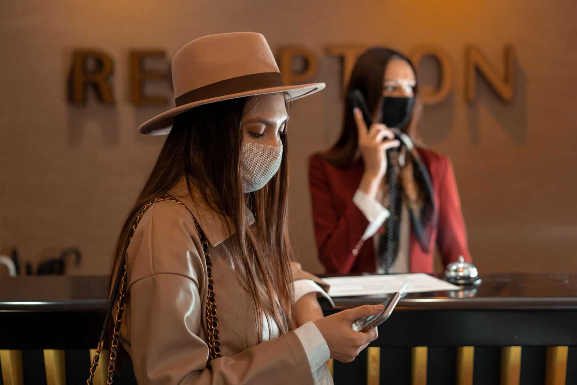 hotel booking phone