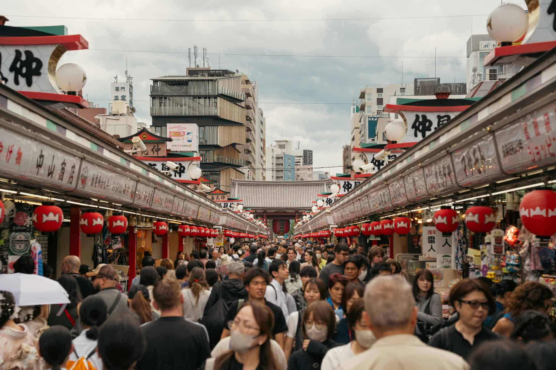 tourist market shopping