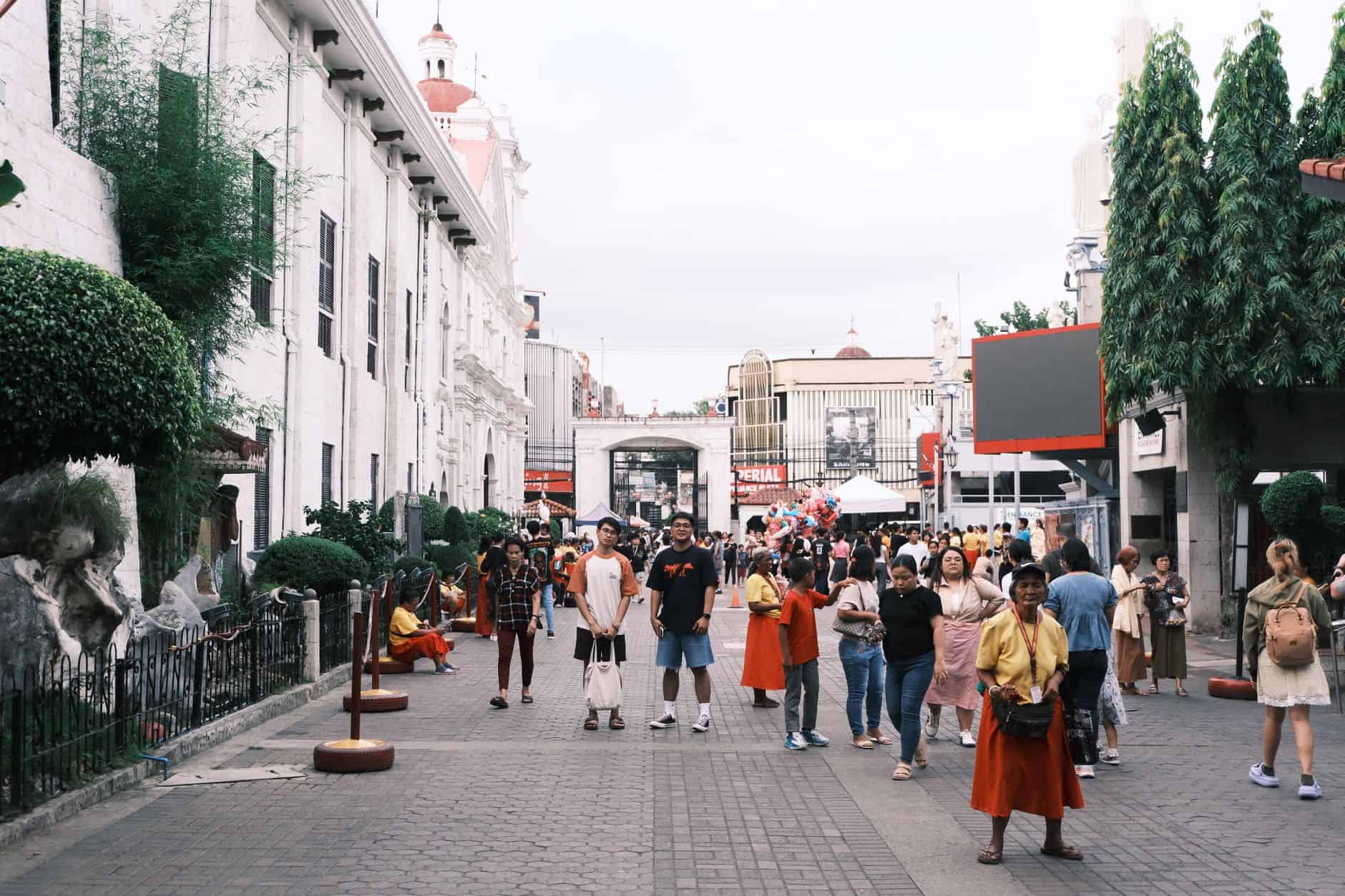local resident tourist city