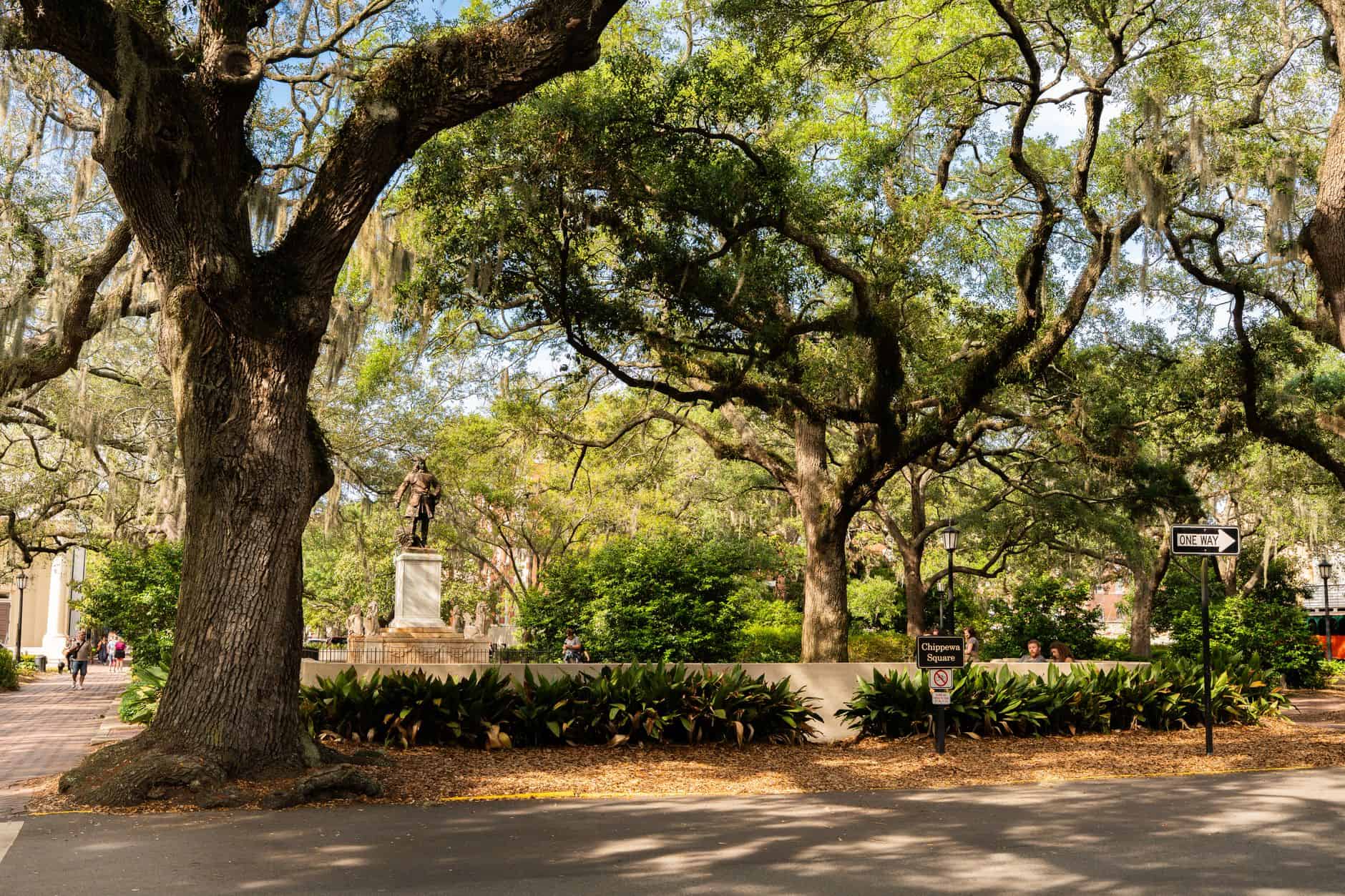 savannah georgia squares