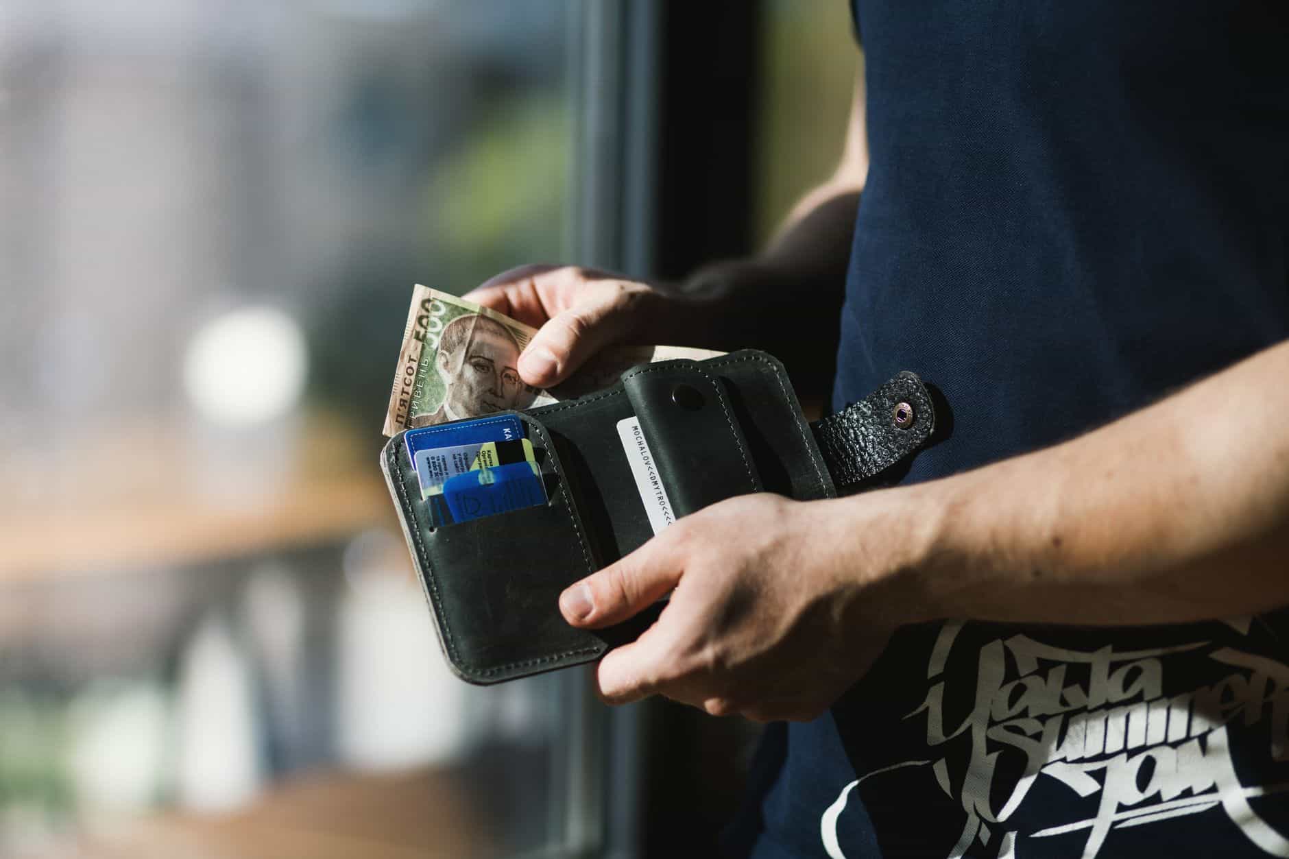 wallet travel spending