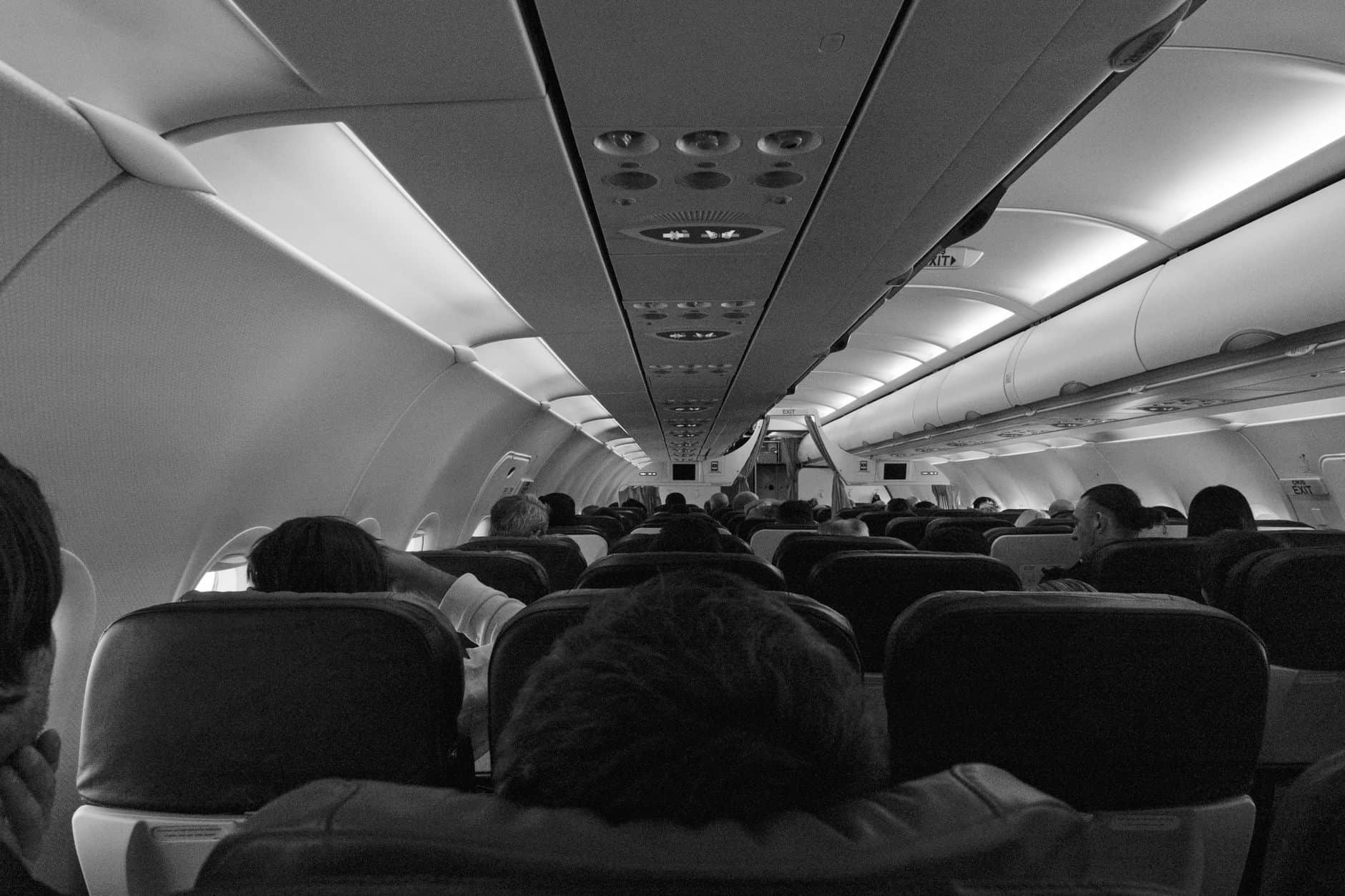 airplane middle seat