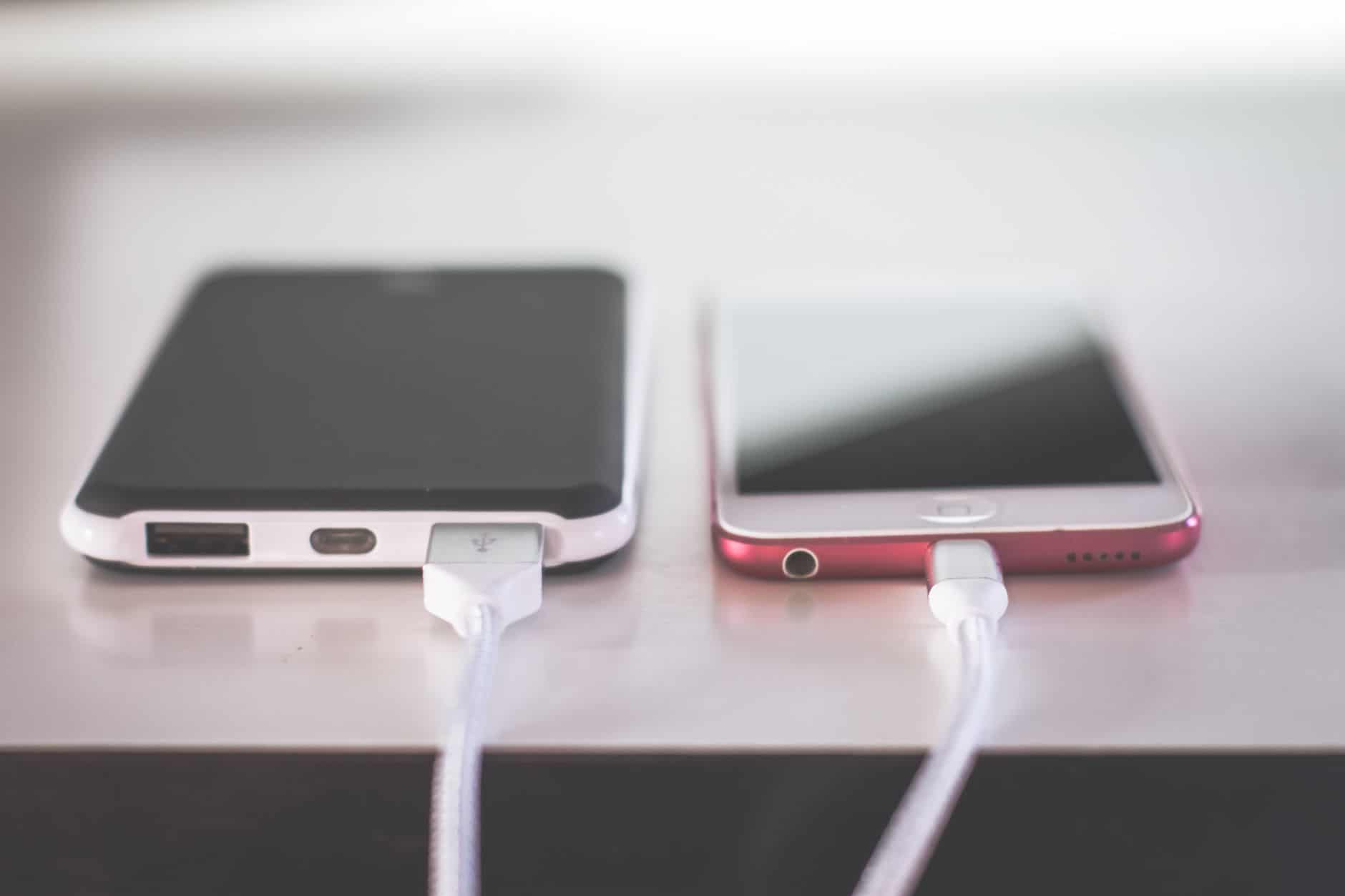 phone charger airport store
