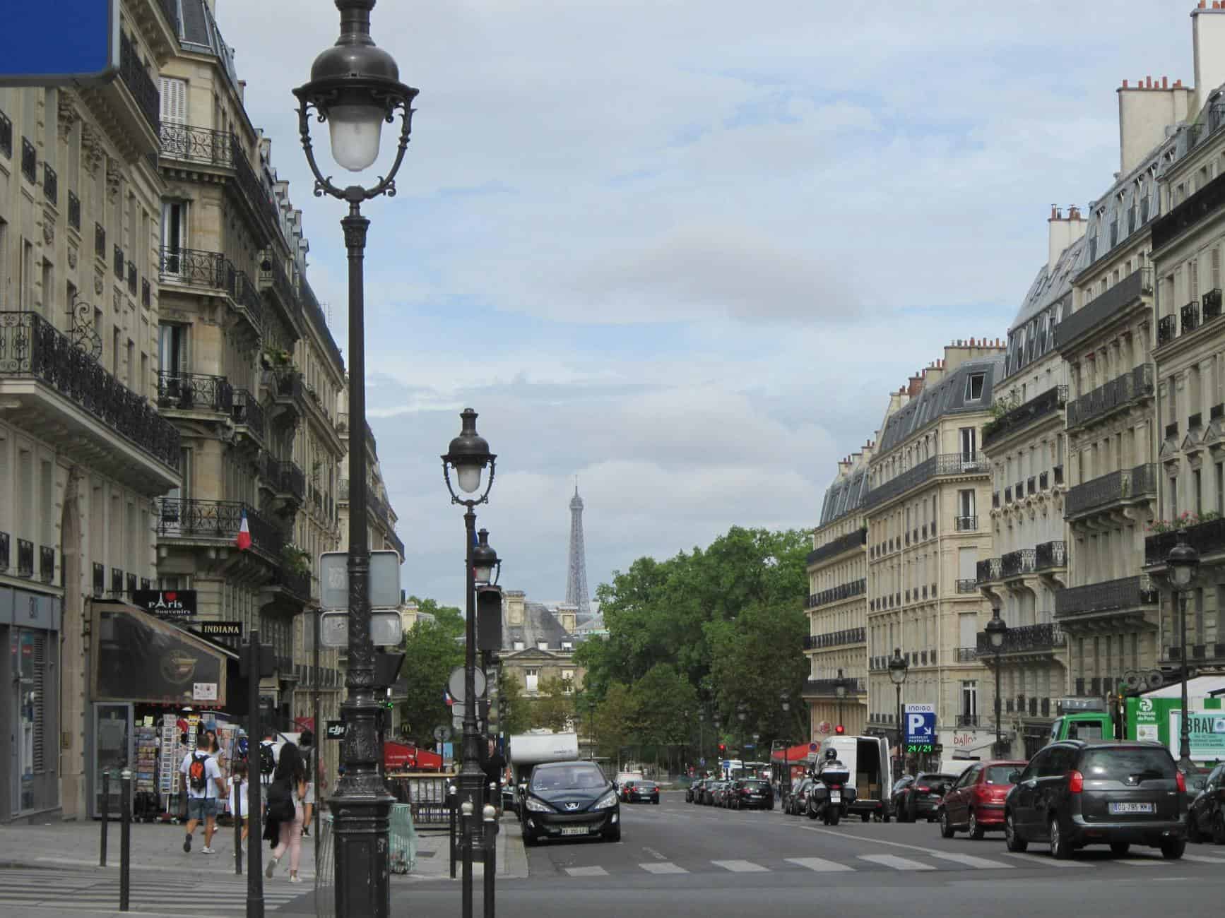 paris neighborhood street