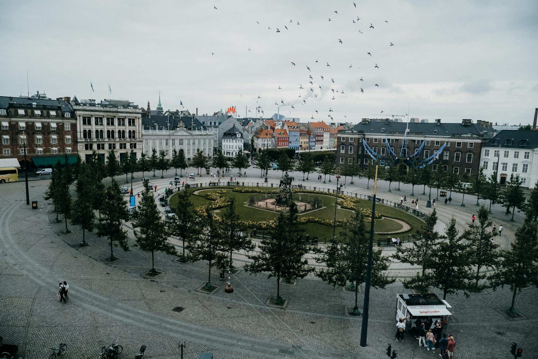 public square europe life