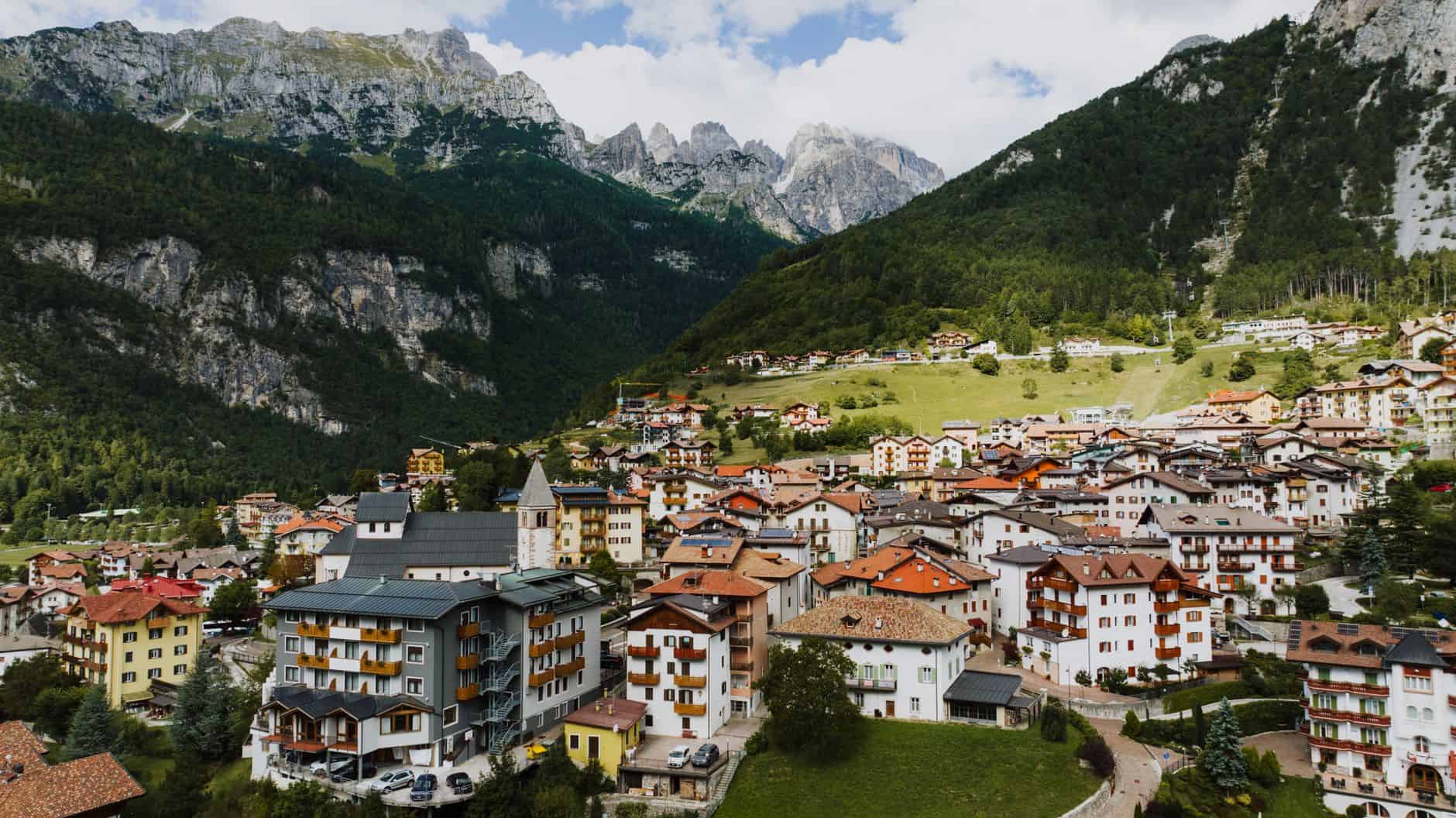 mountain town community