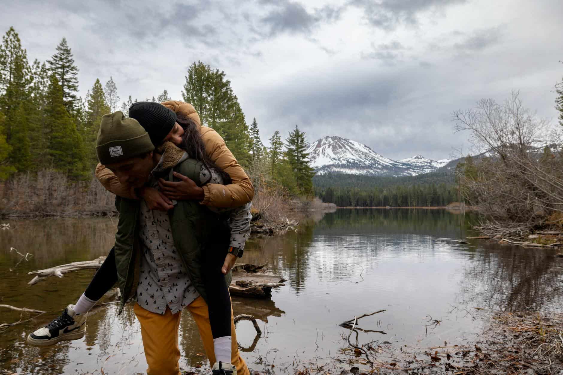 couple adventure bond