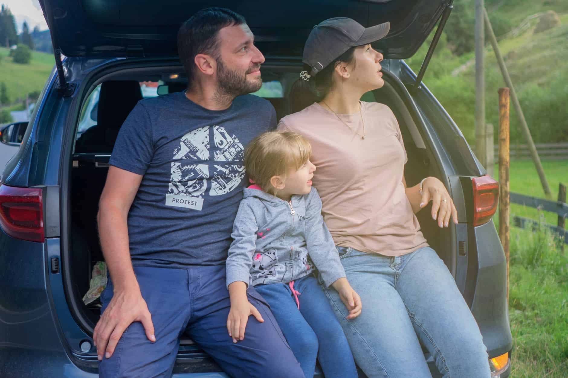 family car vacation happy