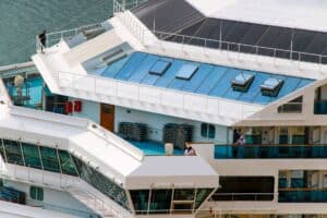 Cruise ship cabin steward service