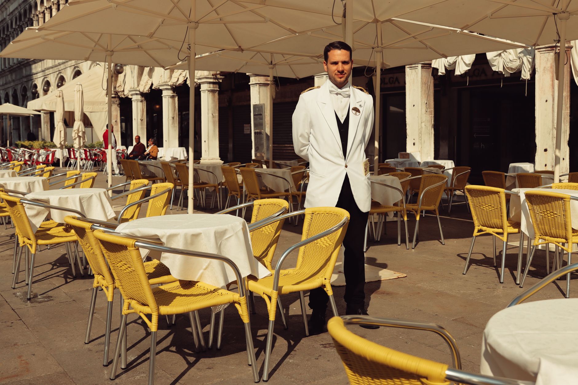 European restaurant service charge included menu