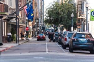 New Orleans street with humidity and lush greenery