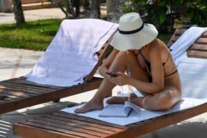 Traveler phone overheating tropical sun