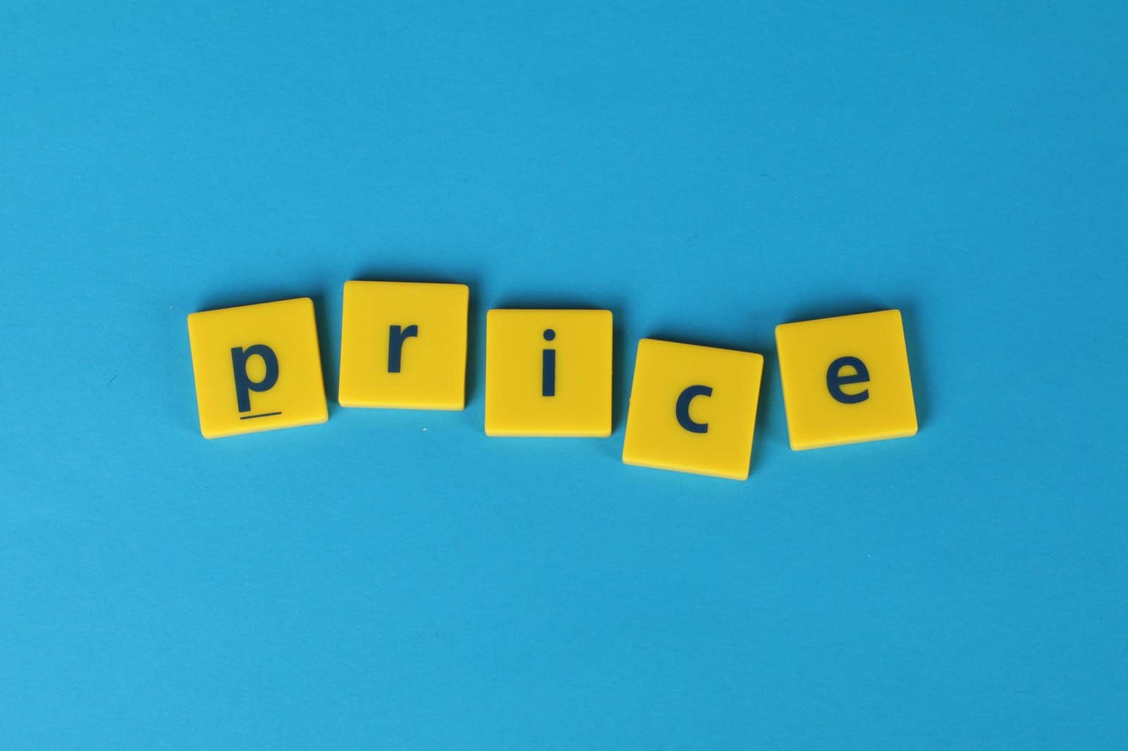 hotels price their rooms differently by day of week travel scene