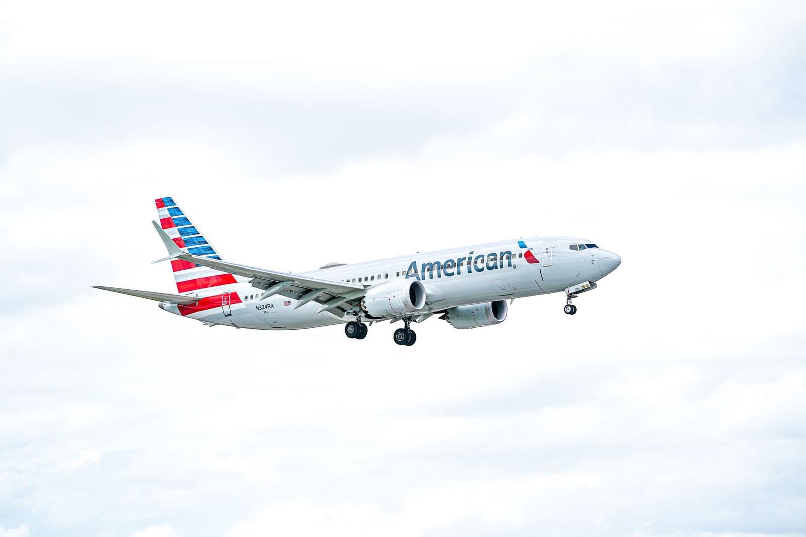 Travel scene related to How airlines decide when to add a business class to a route – the specific yield management threshold