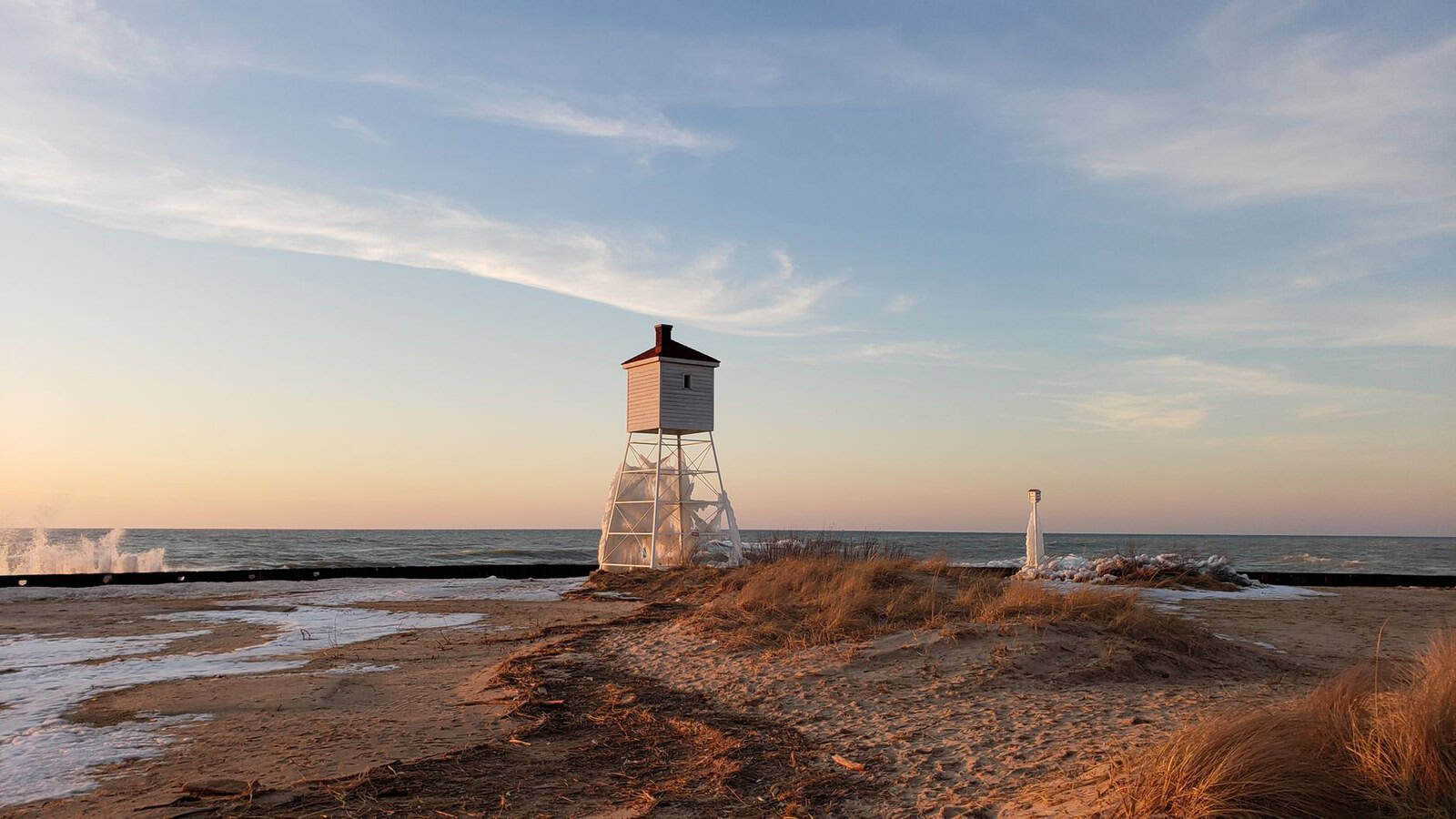 Travel scene related to What the real Michigan lake towns look like outside the tourist corridor – Ludington, Manistee, the specific west coast Michigan economy