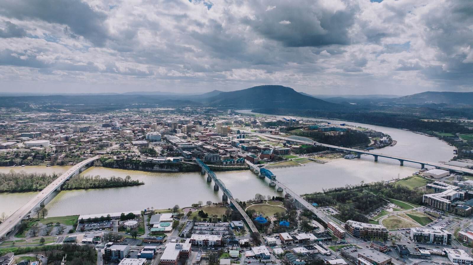 Chattanooga Homebuyers Are Splitting Into Two Camps—but Locals Feel the Housing Problem First
