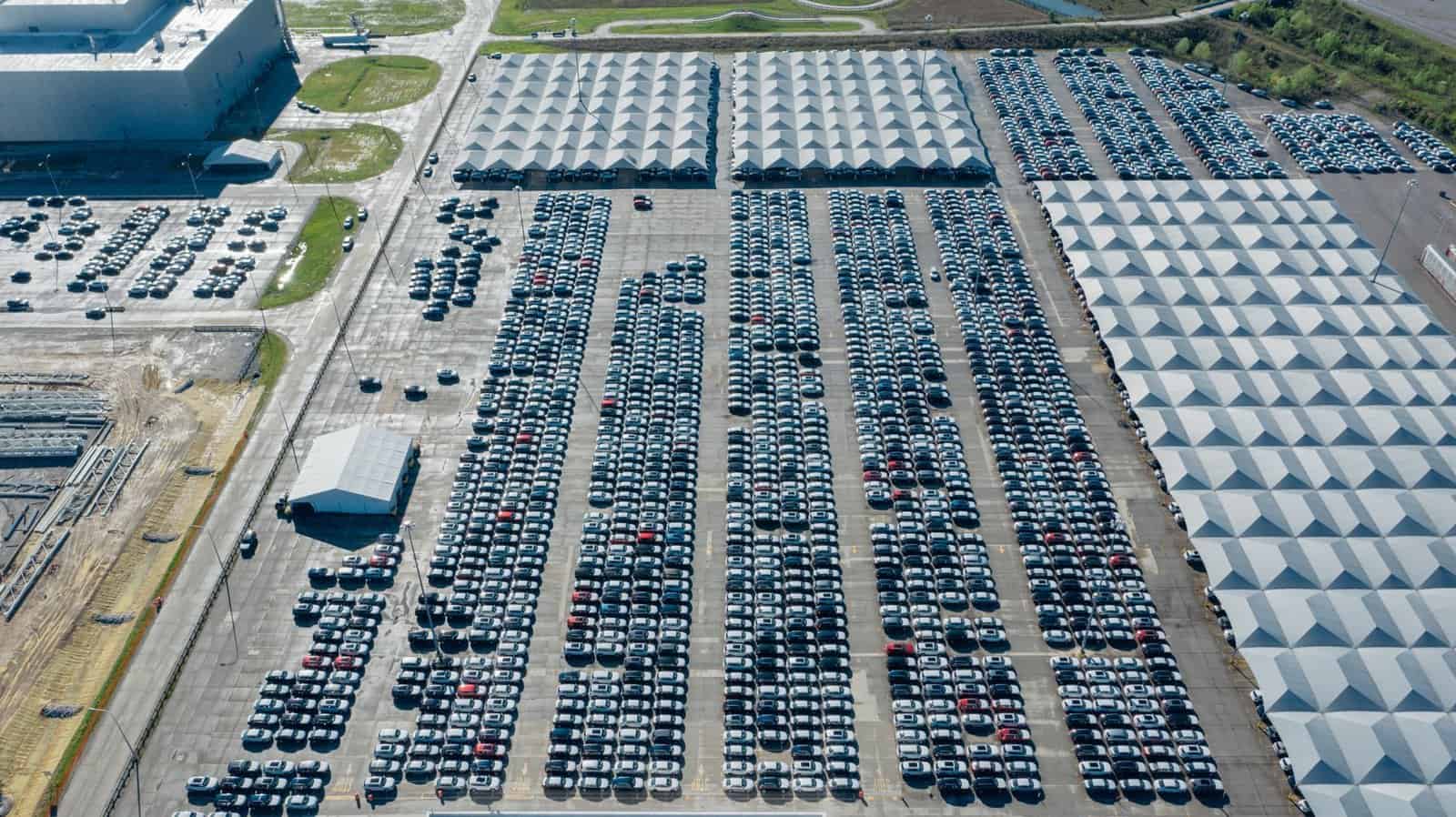 Aerial view of a vast car storage facility in Chattanooga, Tennessee.