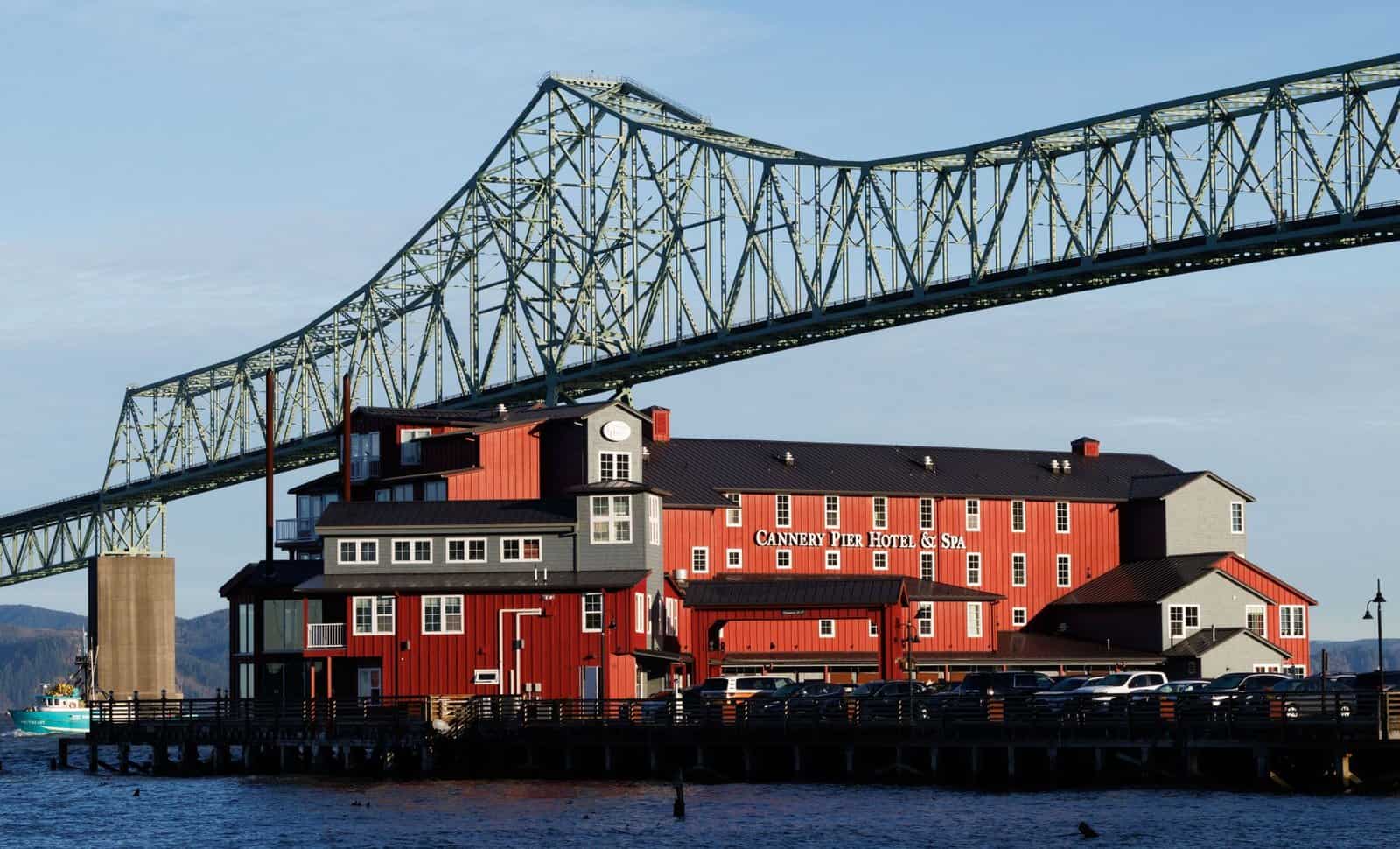 Scenic view of Cannery Pier Hotel and iconic Astoria-Megler Bridge in Astoria, Oregon.