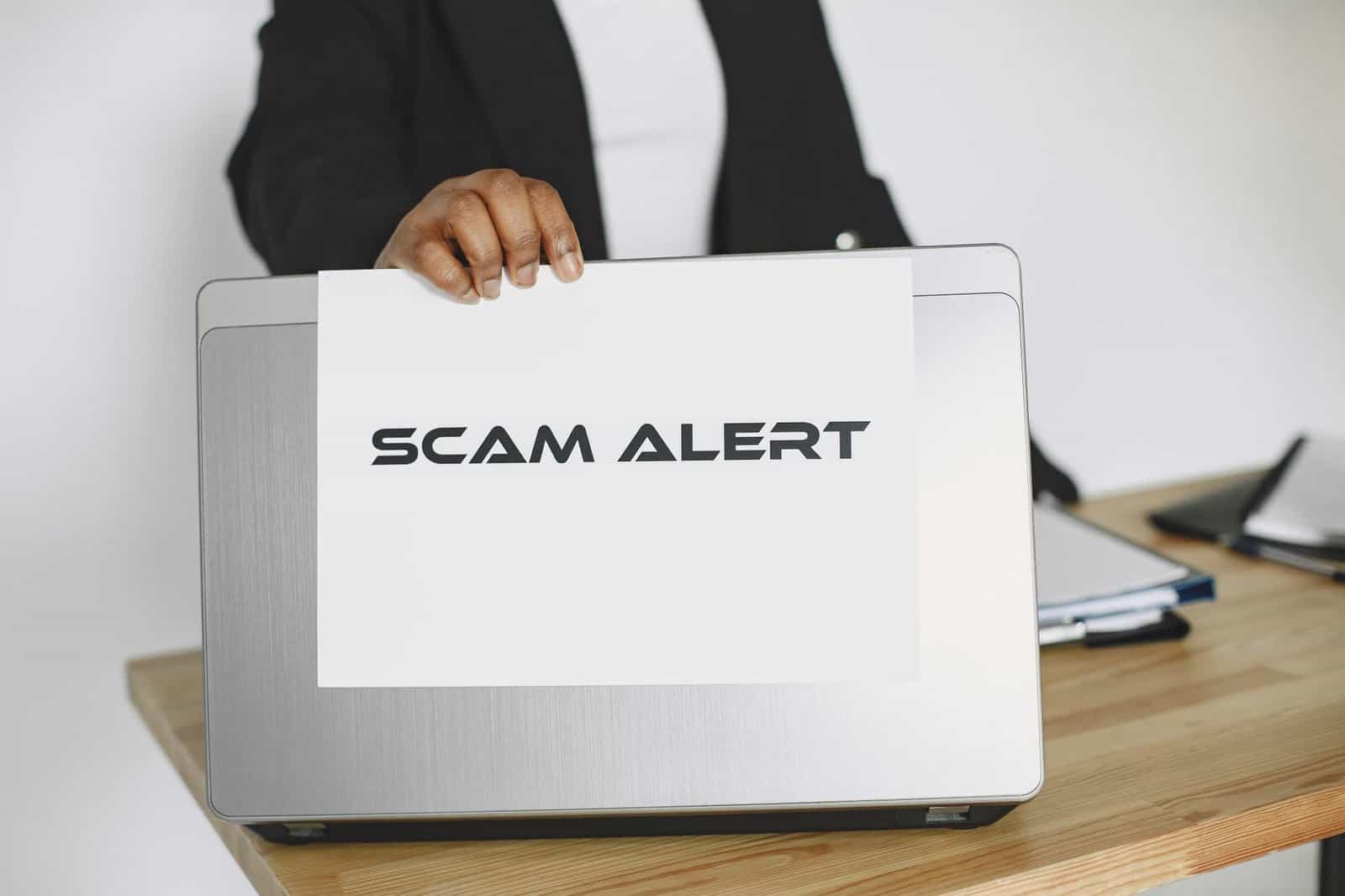 My Friend Lost Her Entire Vacation to a Travel Scam That Started With a Facebook Group